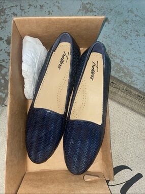 Trotters Dark Navy Woven Leather Slip-On Flats